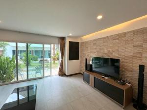 AP Grand Residence by Lofty