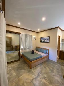 Hermit Bungalow #2 in Catangnan Gen Luna w STARLINK WIFI