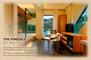 Phòng Gia đình nhìn ra Núi (Family Room with Mountain View)