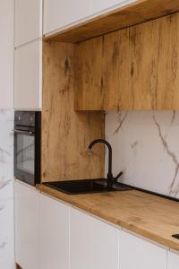 Bright, Newly Renovated Condo Near Danube River