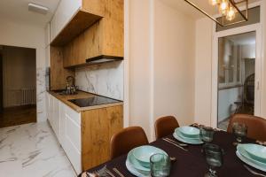 Bright, Newly Renovated Condo Near Danube River