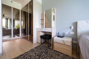 Deluxe apartment at Cassia Residences by Lofty