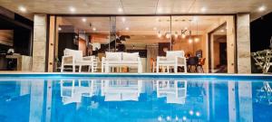 Luxury Villa Pearl 2 with infinity pool