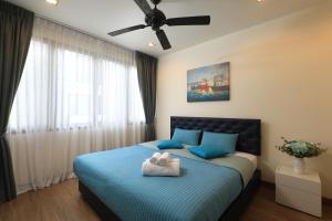 3bdr Townhouse Laguna Park by CapitalPro 131