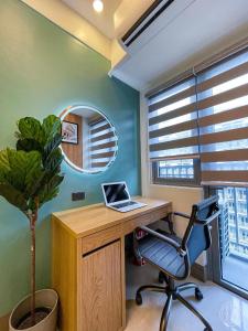 SMDC Fame Residence luxurious family suite condo near mrt