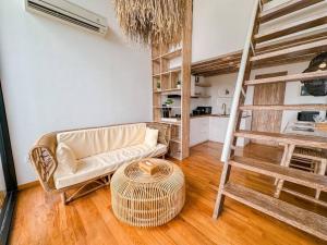 White Romantic Tiny Villa close to Canggu
