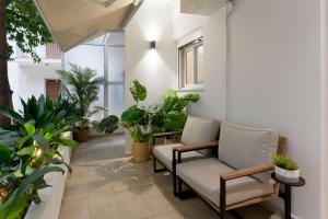 Phaedrus Living Kolonaki Maple Residence