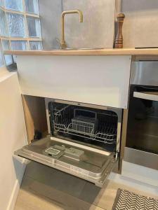 Appartement 2-4 personnes, Proche Paris, 1 min du RER A, Évasion urbaine