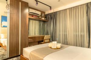 Luxurious 1BR Staycation at One Uptown BGC