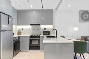 Opulent Lifestyle with Burj Khalifa and Canal View