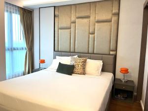 Luxury sea view apartment at Mida Grande Surin