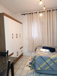 1 Quarto- Calçadão - Pé na areia