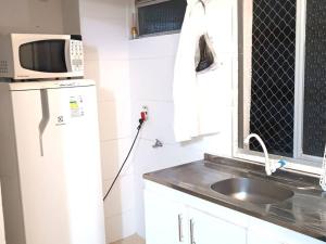 1 Quarto- Calçadão - Pé na areia