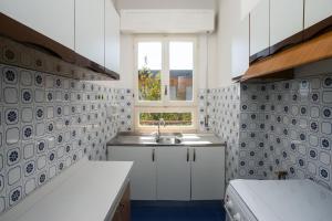 Marcelli, trilocale con terrazzo a due passi dal mare - M046