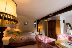 B&B / Chambres d'hotes Chateau de la Fregeoliere : photos des chambres