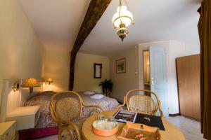 B&B / Chambres d'hotes Chateau de la Fregeoliere : photos des chambres