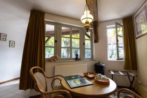 B&B / Chambres d'hotes Chateau de la Fregeoliere : photos des chambres