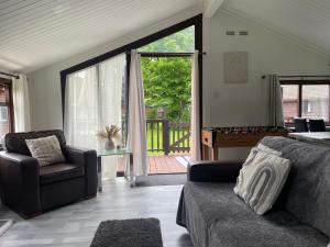 3 Bedroom Lodge - Pets Parking Wifi Pool Access