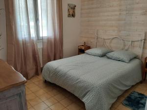 Maisons de vacances Eclats du Sud, villa les Cigales avec piscine, proche Cassis, meuble de tourisme 3 etoiles : photos des chambres