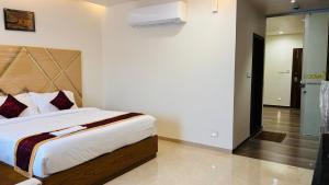 MK Naidu Hotel &Conventions Center