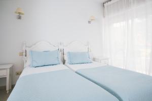 Family Room (4 Adults) room in Mare Estepona Hotel