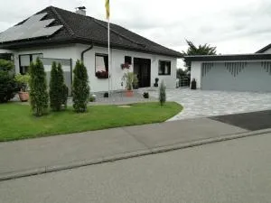 3 Sterne Gästehaus Zollerblick - 阿尔布斯塔特