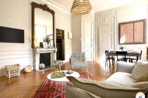 Le Crosne - Parking - Prestige - Calm