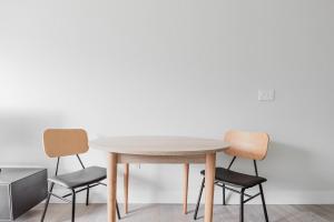 Blueground East Boston 2bd apartment BOS-1126