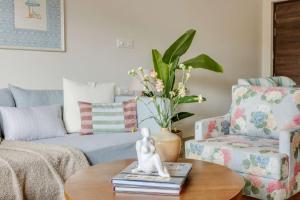 Wind Chimes 1 BHK Apartment by tisyastays