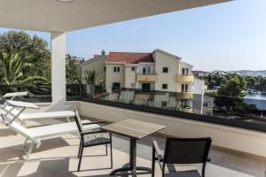 Elegant Cozy Villa With Beautiful Features