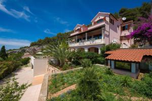 Majestic Tranquil Villa with Stunning Panoramic View