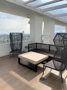 Solinea T3 Marvelous 2-Bedrooms 2521A