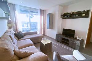 Modern flat with swimming pool terrace and equipped solarium