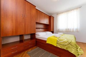 Holiday Home Mokra with Private Pool