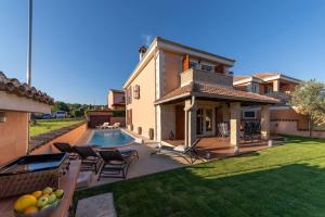 Casa Vivo by Briskva