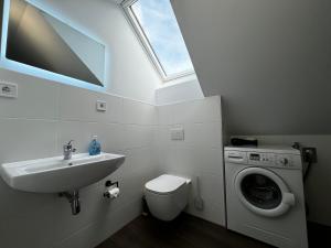 120m² Apartment nahe A1 - 4 Schlafzimmern - 2 Bäder - große Wohnküche - Grillplatz - Parkplatz