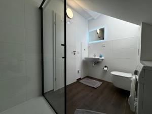 120m² Apartment nahe A1 - 4 Schlafzimmern - 2 Bäder - große Wohnküche - Grillplatz - Parkplatz