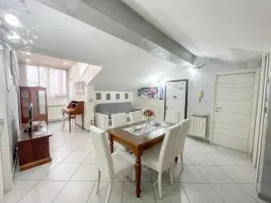 Appartamento living Mascalucia - 格拉维纳迪卡塔尼亚