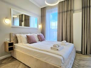 Roosevelta Residence APARTHOTEL by Properbook - przy OFF Piotrkowska - Faktura Vat - Klimatyzacja - WI-FI - Śniadania - Atlas Arena, - Orientarium - Aquapark Fala - EC1