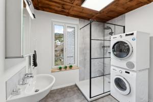 FENUS SGT10 Panoramaview Parking Kitchen