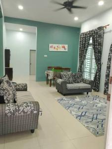 Zara Iman Homestay