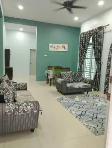 Zara Iman Homestay - Arau