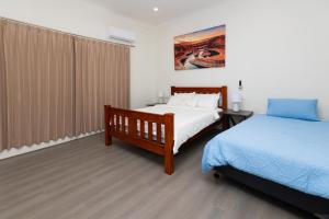 Glenelg North House, 3QBed, 2KSBed, 2Bth, 5TV