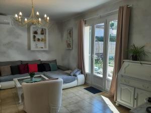 Maisons de vacances Eclats du Sud, villa les Cigales avec piscine, proche Cassis, meuble de tourisme 3 etoiles : photos des chambres