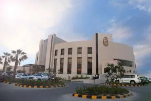 Ray Hotel - 阿尔卡夫奇