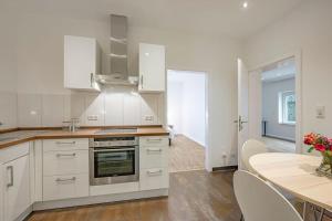 Ruhiges Haus nahe Arena & Stadion mit Parkmöglichkeiten - AC Hanse Hosting