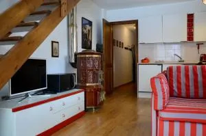 Hostdomus - Casa Borgata - Joussaud