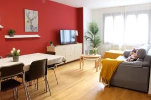 Cochata, práctico y céntrico - Arafita Apartamentos - Лануса