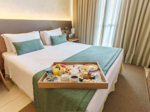 Athos Bulcão Hplus Executive