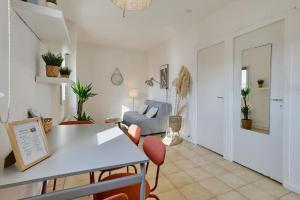 Le Grand Marseillais Terrasse vu Notre Dame